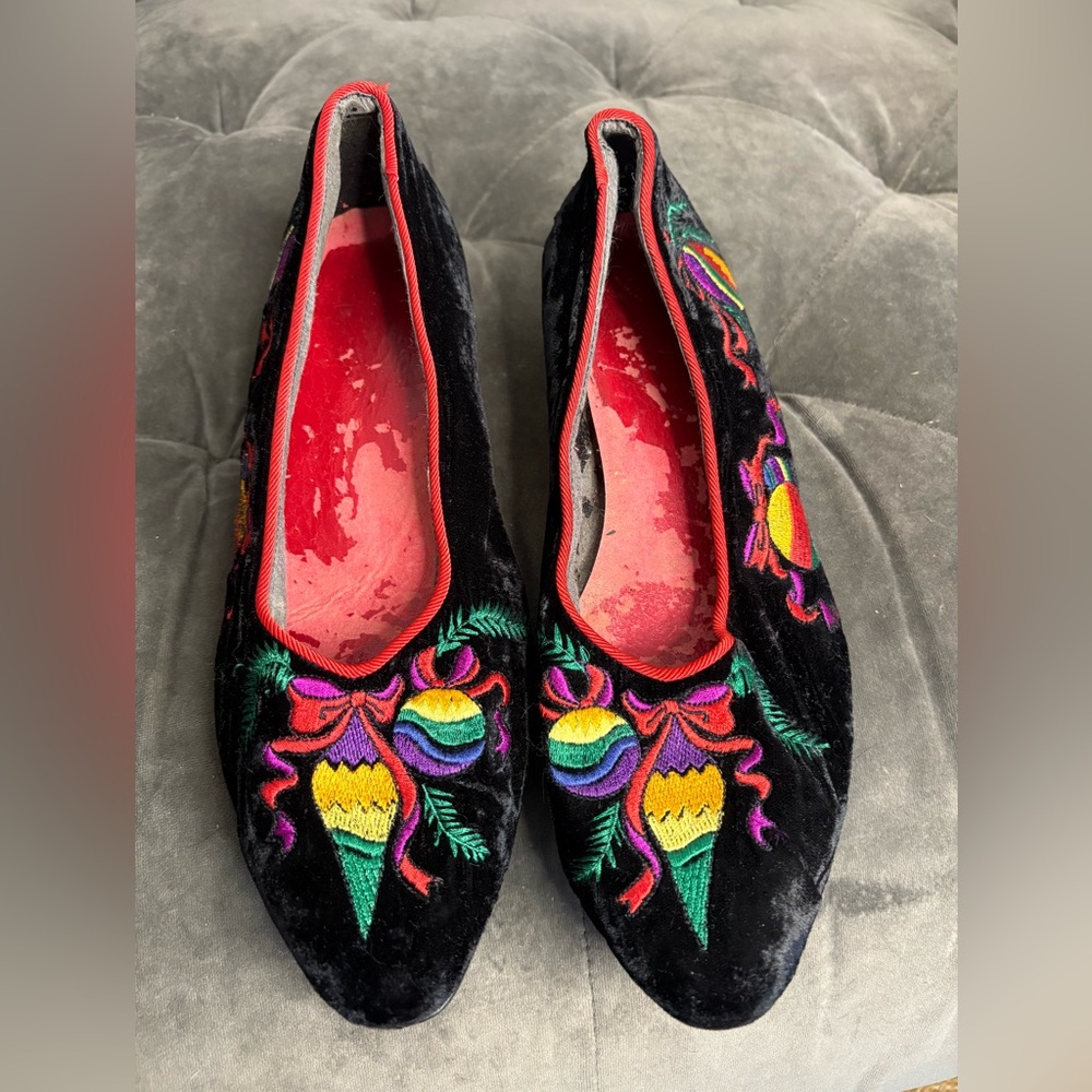 Jack Sprat Velvet Holiday Vintage Flats, Size 9.5